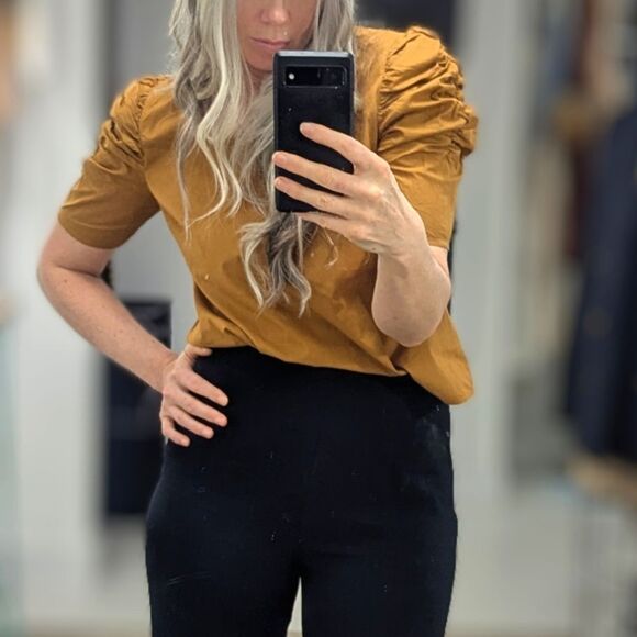 Wardrobe Blouse - Picture 2 of 4